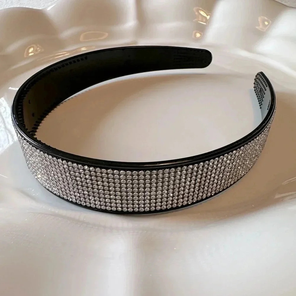 Wide & Flat Combed Crystal Sparkling Rhinestone Headband w Teeth to Hold Hair